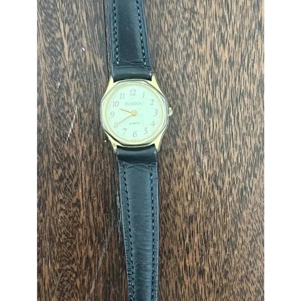 Vintage Bulova Swiss Quartz Gold Plated Watch With Leather Strap NOT WORKING